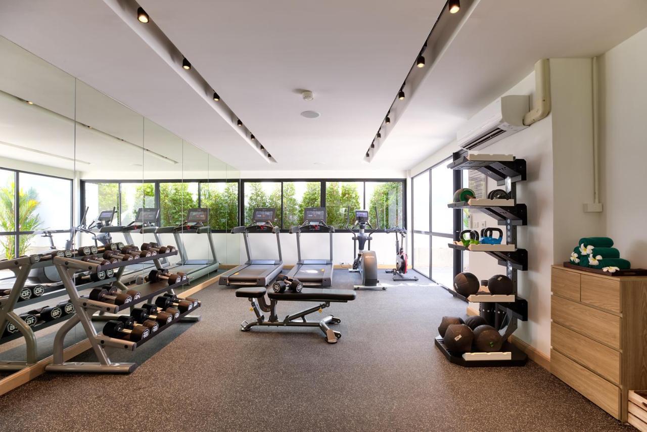 Outrigger Surin Beach Resort - SHA Extra Plus Exterior foto The gym at the 100 Queen's Gate