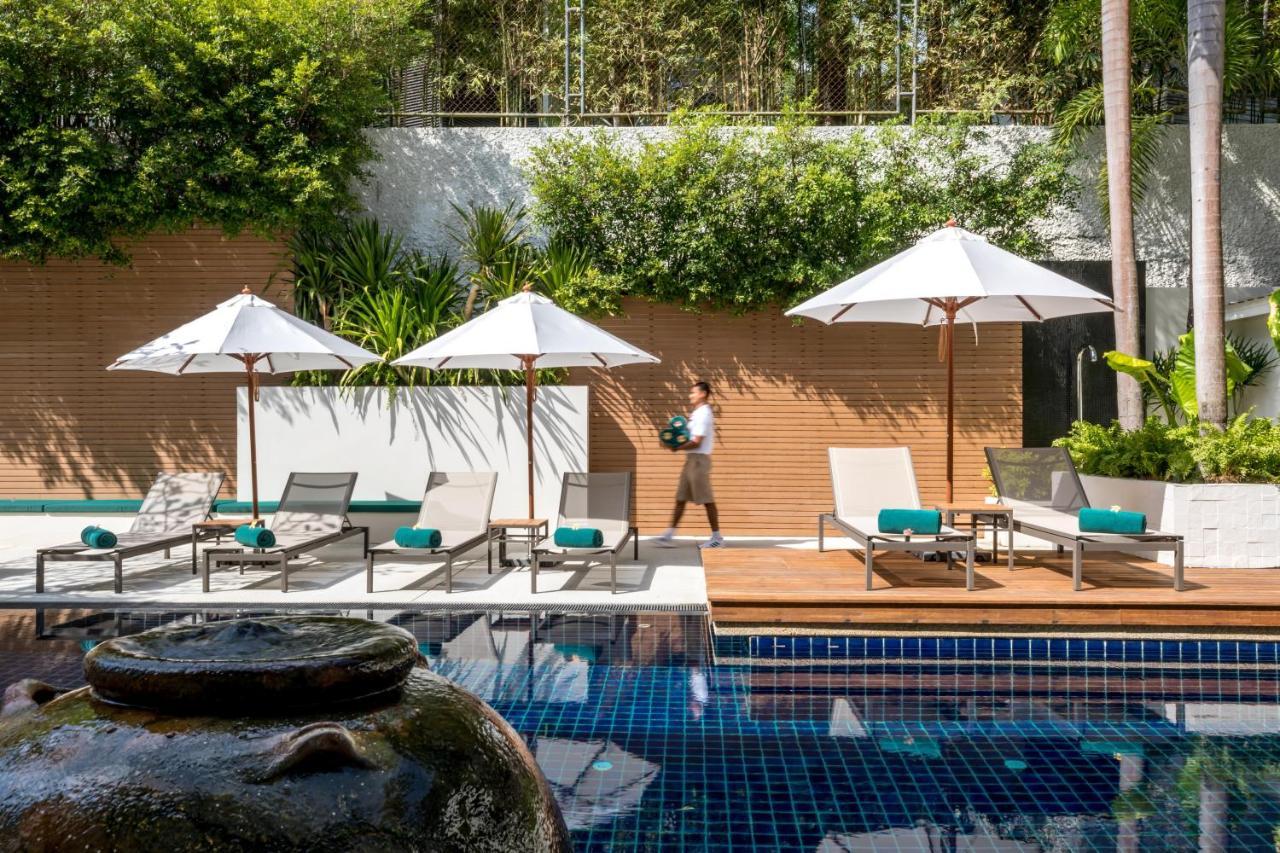 Outrigger Surin Beach Resort - SHA Extra Plus Exterior foto The swimming pool at the hotel